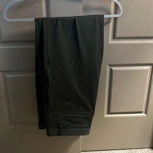 NWOT Rhone commuter pants - 34x30 - olive